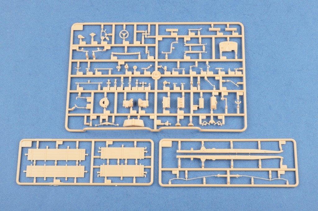 Hobby Boss 83837 Soviet GAZ-AAA Cargo Truck – zdjęcie 7