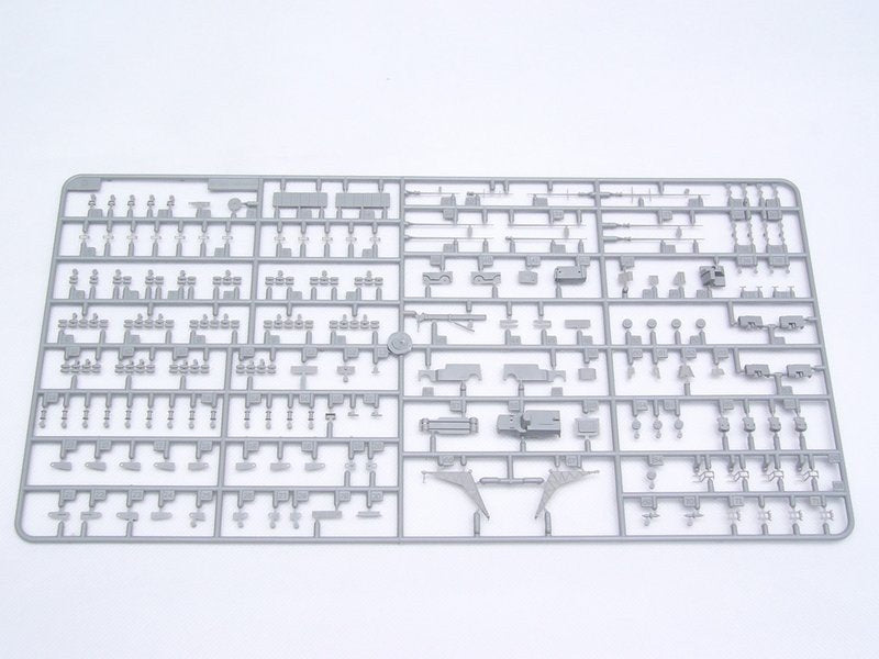 Trumpeter 05605 U.S. CVN-68 Nimitz aircraft carrier 1975 1/350 – zdjęcie 28