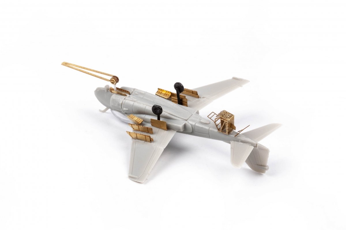 Eduard 53295 USS Nimitz CVN-68 part 1 TRUMPETER 1/350 – image 3