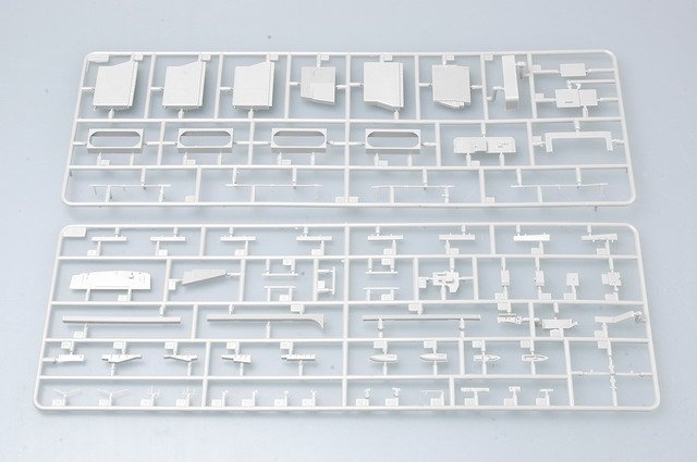 Trumpeter 05754 USS Theodore Roosevelt CVN-71 2006 1/700 – zdjęcie 14