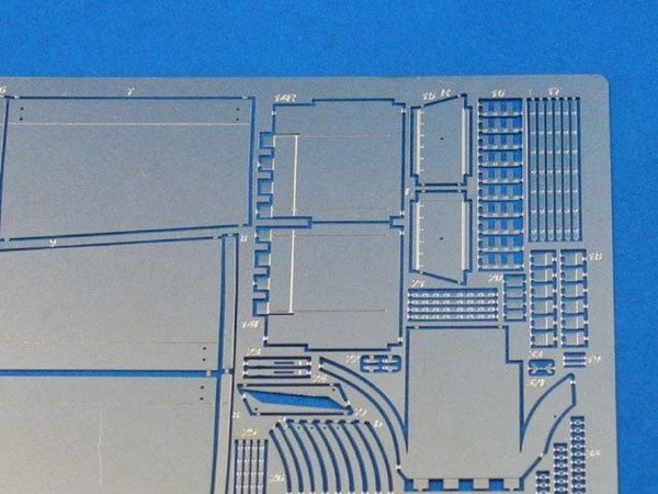Aber 48036 Pz.Kpfw.VI, Ausf.B TIGER II fenders and side skirts Tamiya 1/48 – image 3