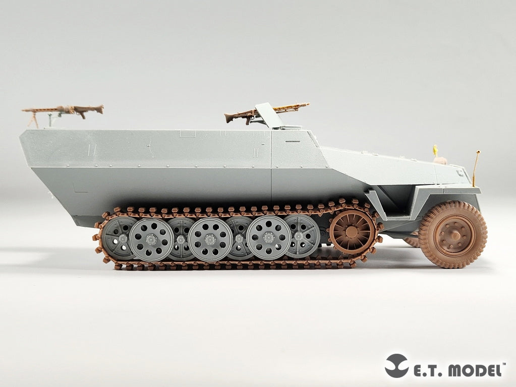 E.T. Model P35-406 WWII German Sd.kfz.251/Sd.kfz.11 Track links &amp;amp; Sprockets Late 3d Printed 1/35 – zdjęcie 7