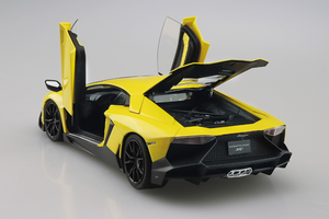 Aoshima 05982 Lamborghini Aventador LP720-4 1/24 – zdjęcie 4