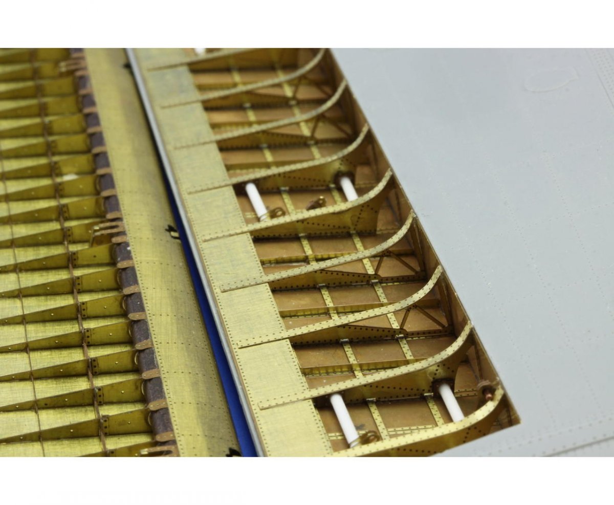 Eduard 32337 B-17G landing flaps 1/32 HK Models – image 7