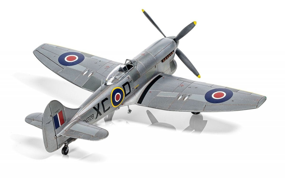 Airfix 02110 Hawker Tempest Mk. V Post War - 1/72 – image 4
