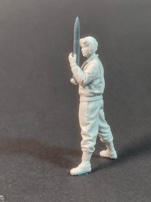 Panzer Art FI35-185 US tanker loading 76mm ammo No.2 1/35 – image 2