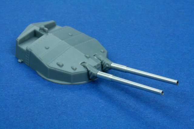 RB Model 1/350 8 x 14&amp;quot; (356mm) L/45 (350L10) – image 3
