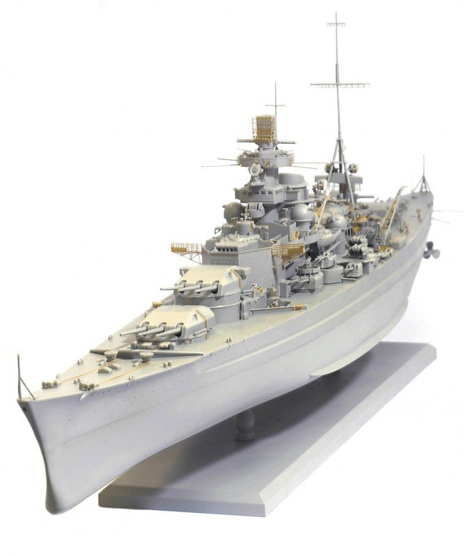Dragon 1040 German Battleship Scharnhorst 1943 1/350 – image 3