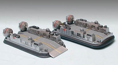 Tamiya 31003 Japanese Defence Force LST-4001 Ohsumi 1/700 – zdjęcie 5