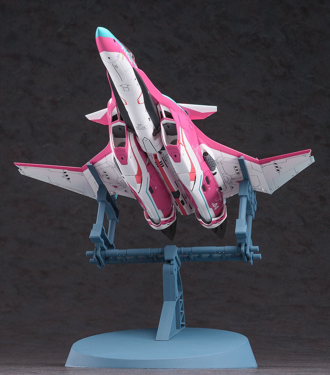 Hasegawa 65845 Macross Delta The Movie VF-31C Siegfried Makina Nakajima Color 1/72