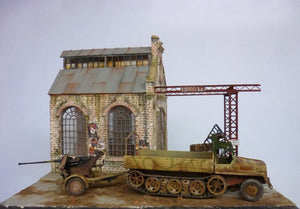 RT-Diorama 35292 Diorama-Base: &amp;quot;Railroad Shed&amp;quot; 1/35 – image 11