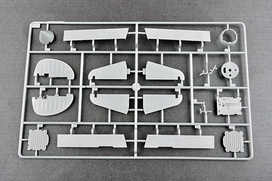 Trumpeter 02212 P-40N War Hawk 1/32 – immagine 11
