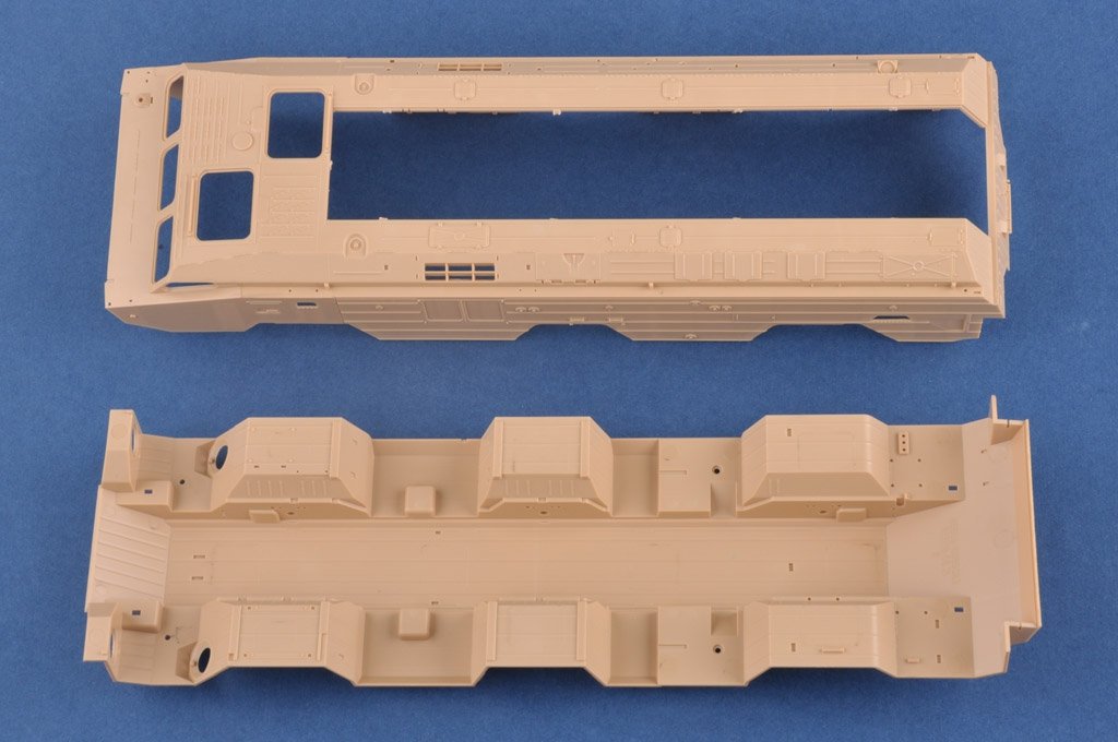 Hobby Boss 85509 Russian 9K79 Tochka (SS-21 Scarab) IRBM 1/35 – zdjęcie 15