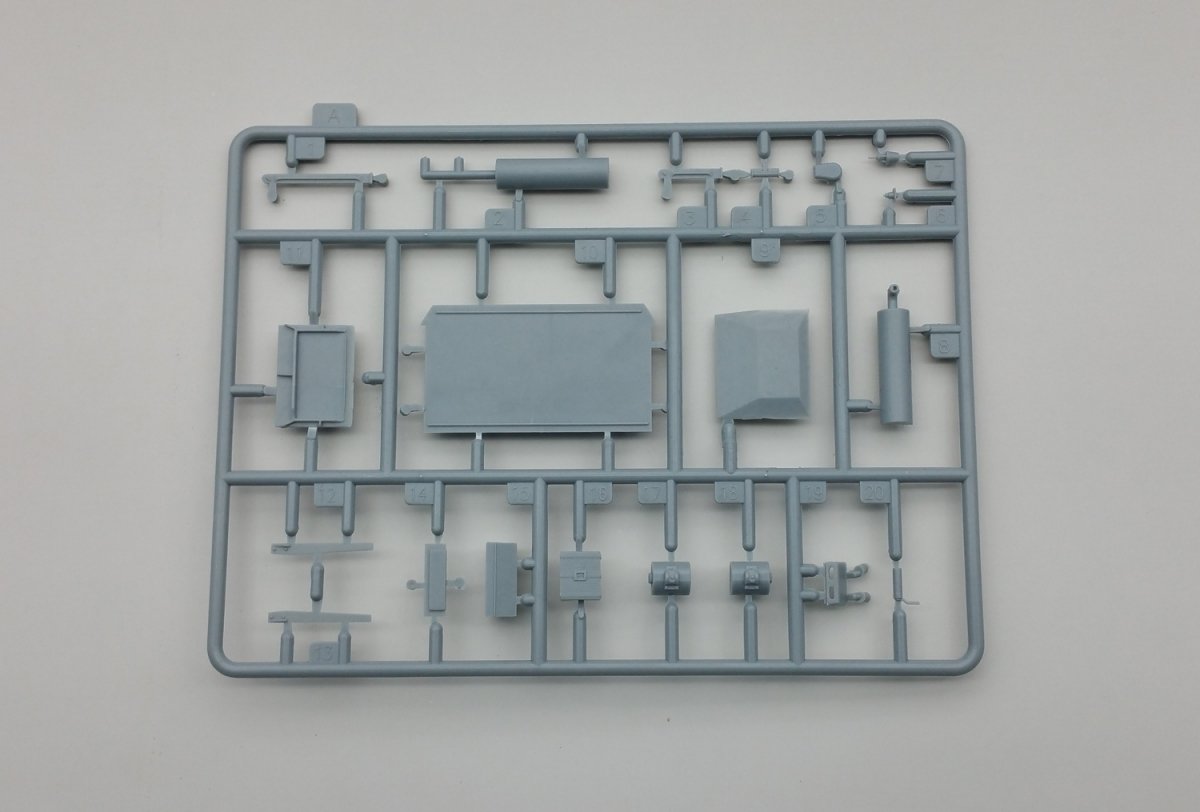 Amusing Hobby 35A021 Jagdpanzer 38(D) 1/35 – zdjęcie 8