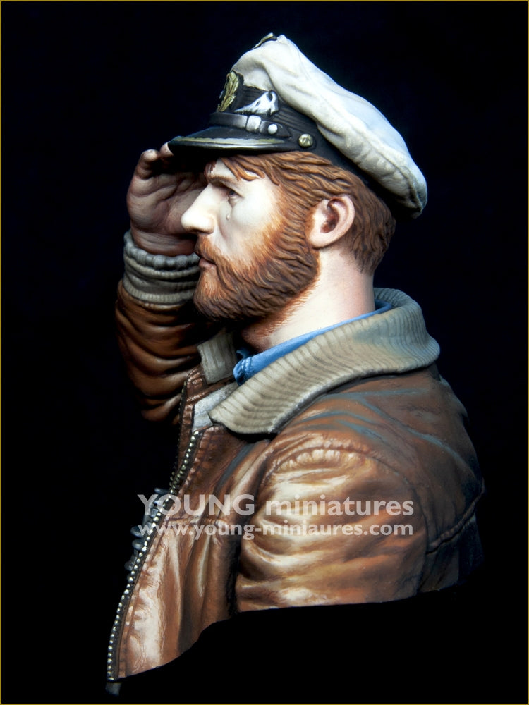 Young Miniatures YM18102 U-Boat Officer WWII " Der Heimkenhrer" 1/10