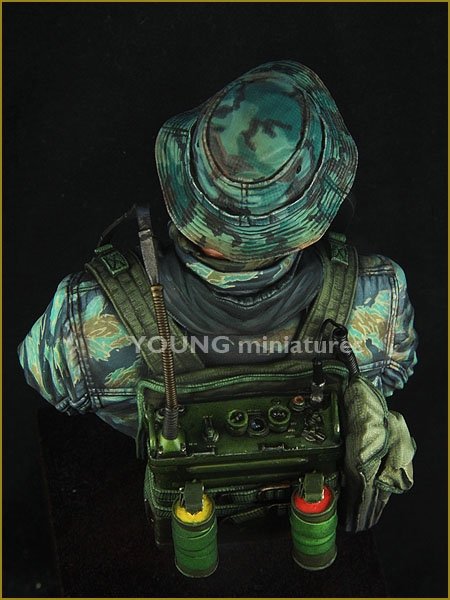 Young Miniatures YM1845 US NAVY SEAL VIETNAM 1/10 – zdjęcie 8