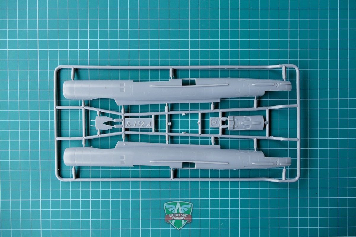 Modelsvit 72028 Ye-152A Soviet twin-engined interceptor 1/72 – zdjęcie 5