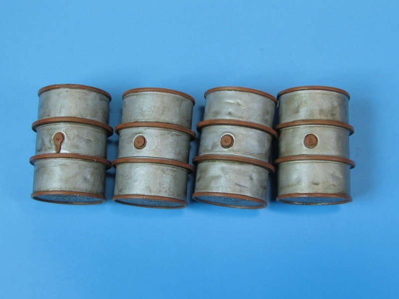 Eureka XXL E-011 Zestaw 4 beczek 200l 1/35 – zdjęcie 4