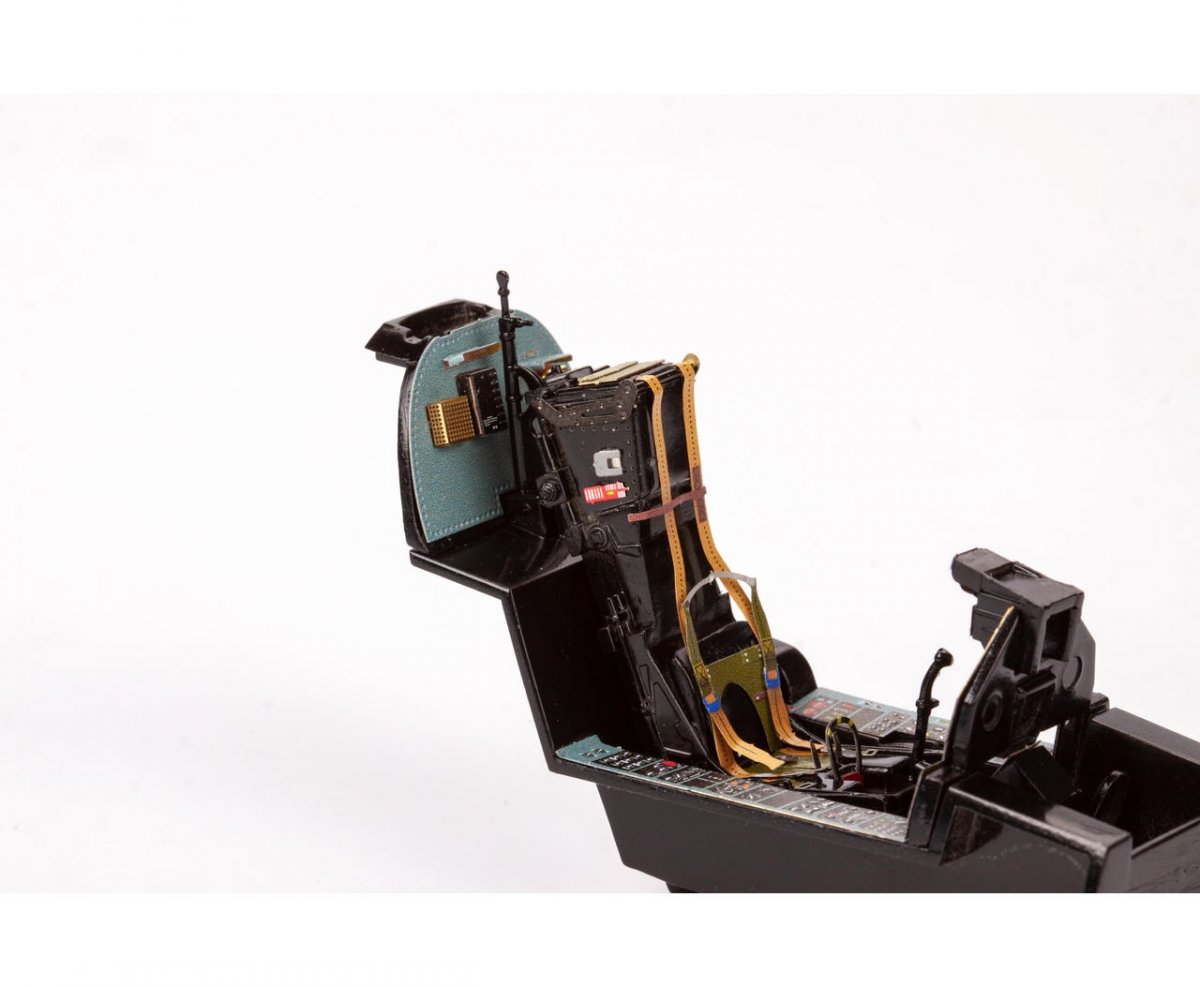 Eduard 32967 Mirage 2000 C for KITTY HAWK 1/32 – image 8