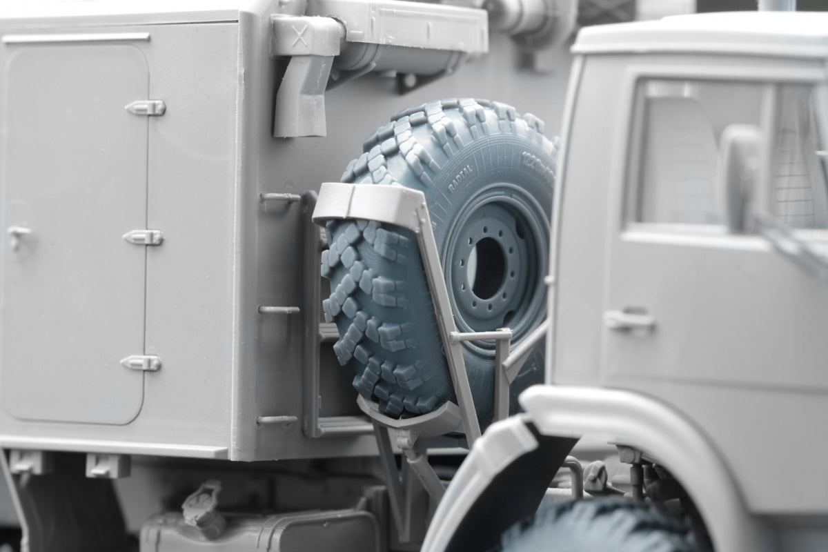 ScaleX WM 35009 Kamaz 4310 Ordinary wheel set (for Trumpeter) 1/35