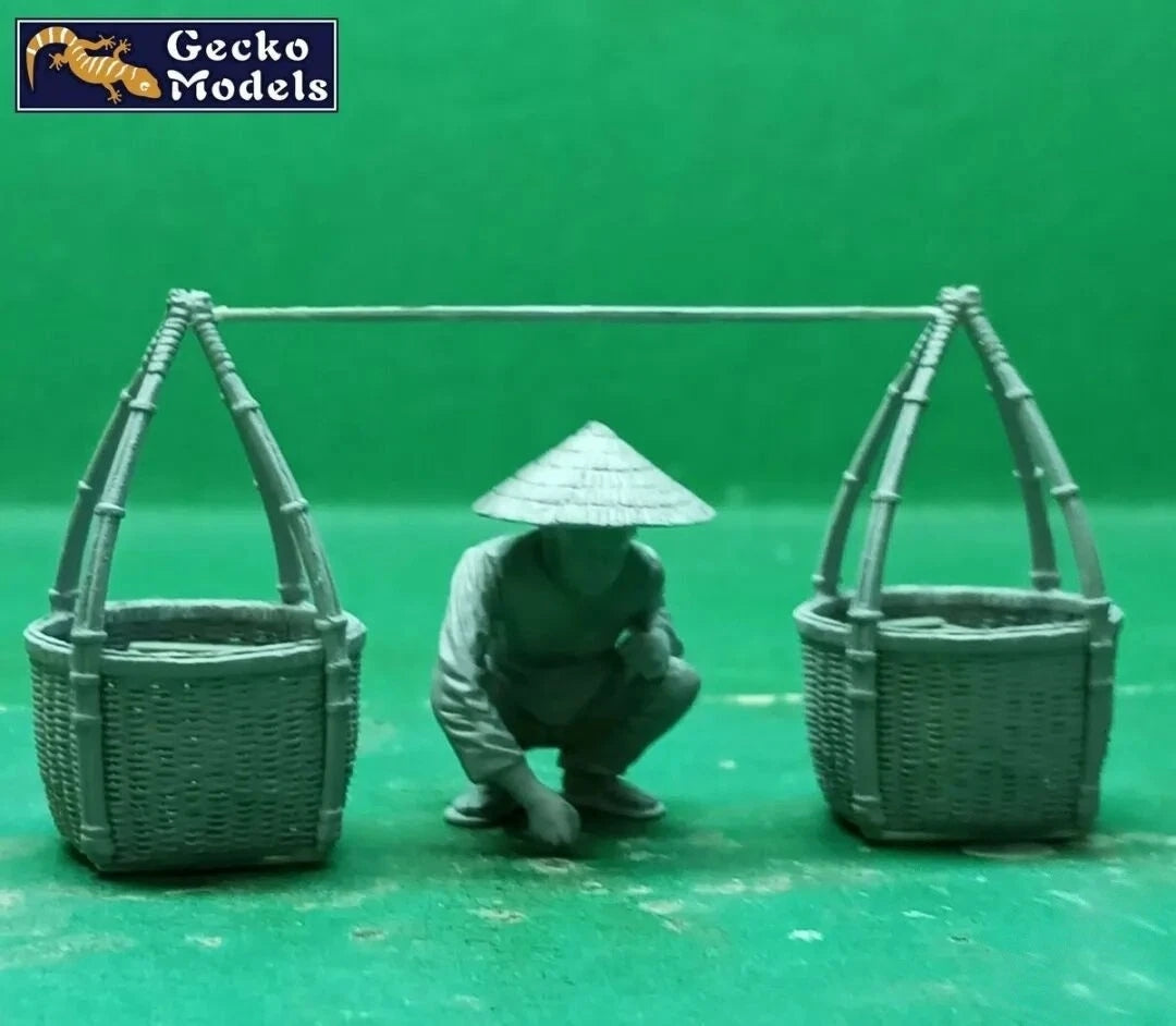 Gecko Models 35GM0123 Saigon Greengrocer 1960s-1970s Figure Set 1/35