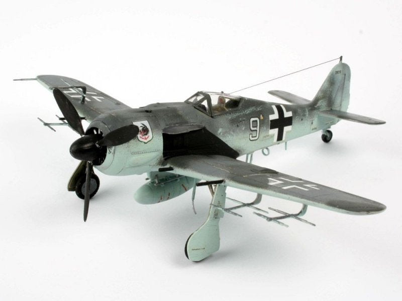 Revell 04165 Focke Wulf Fw 190 A-8/R11 1/72 – image 4