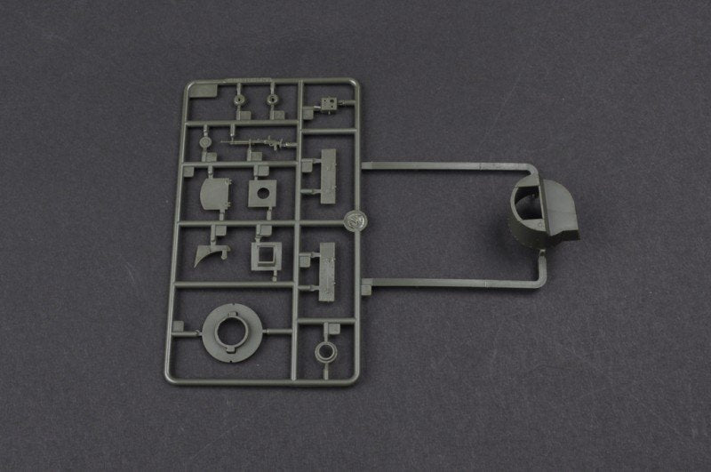 Hobby Boss 82494 Soviet T-26 Light Infantry Tank Mod.1931 1/35 – zdjęcie 4