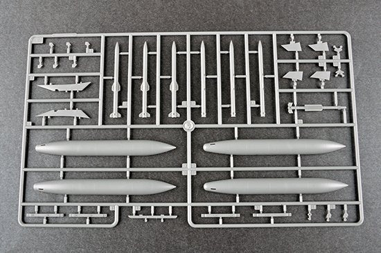 Trumpeter 05811 Chinese J-20 Mighty Dragon 1/48 – image 4