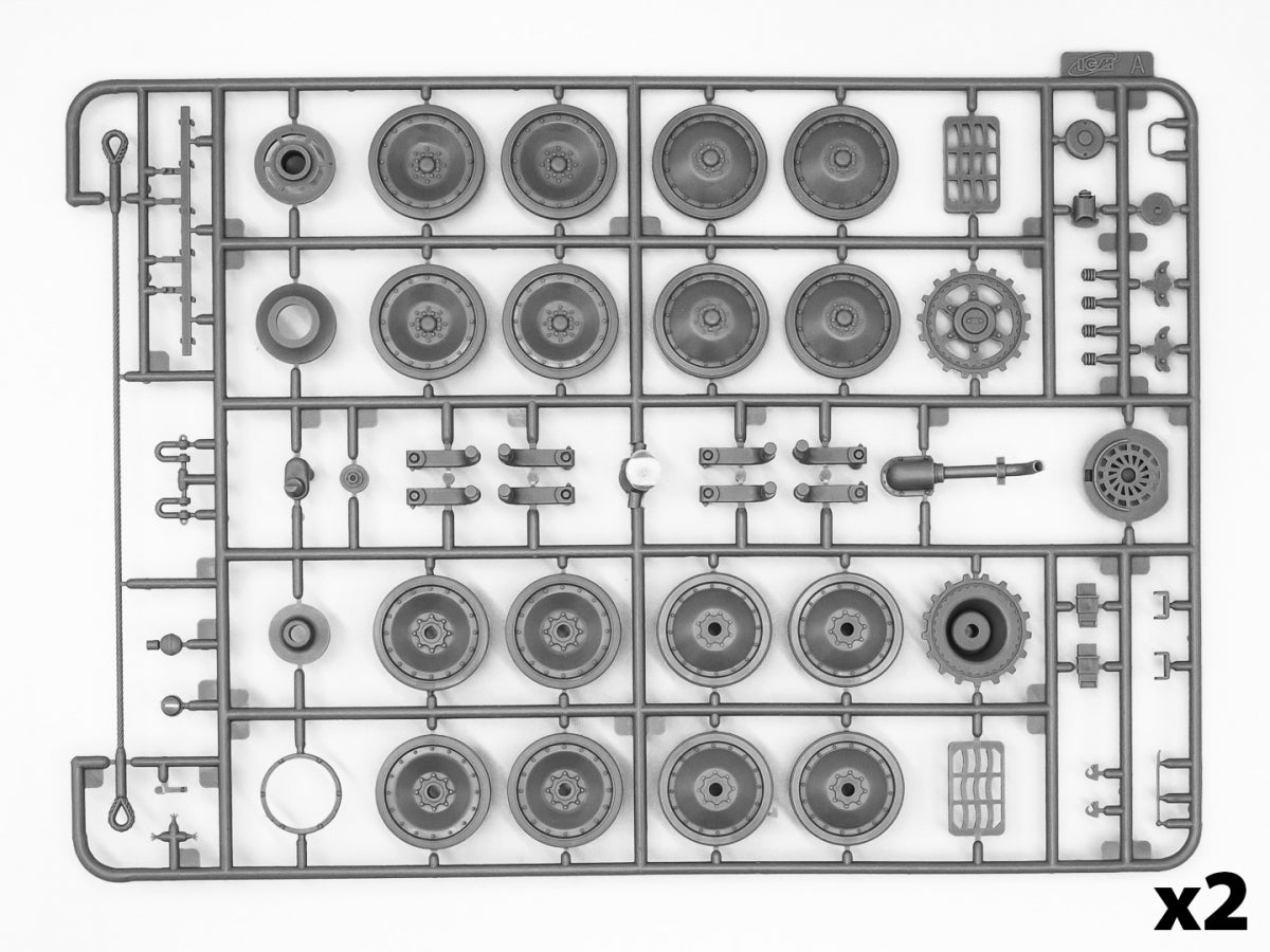 ICM DS3524 Panzerwaffe steel cats 1/35 – image 5