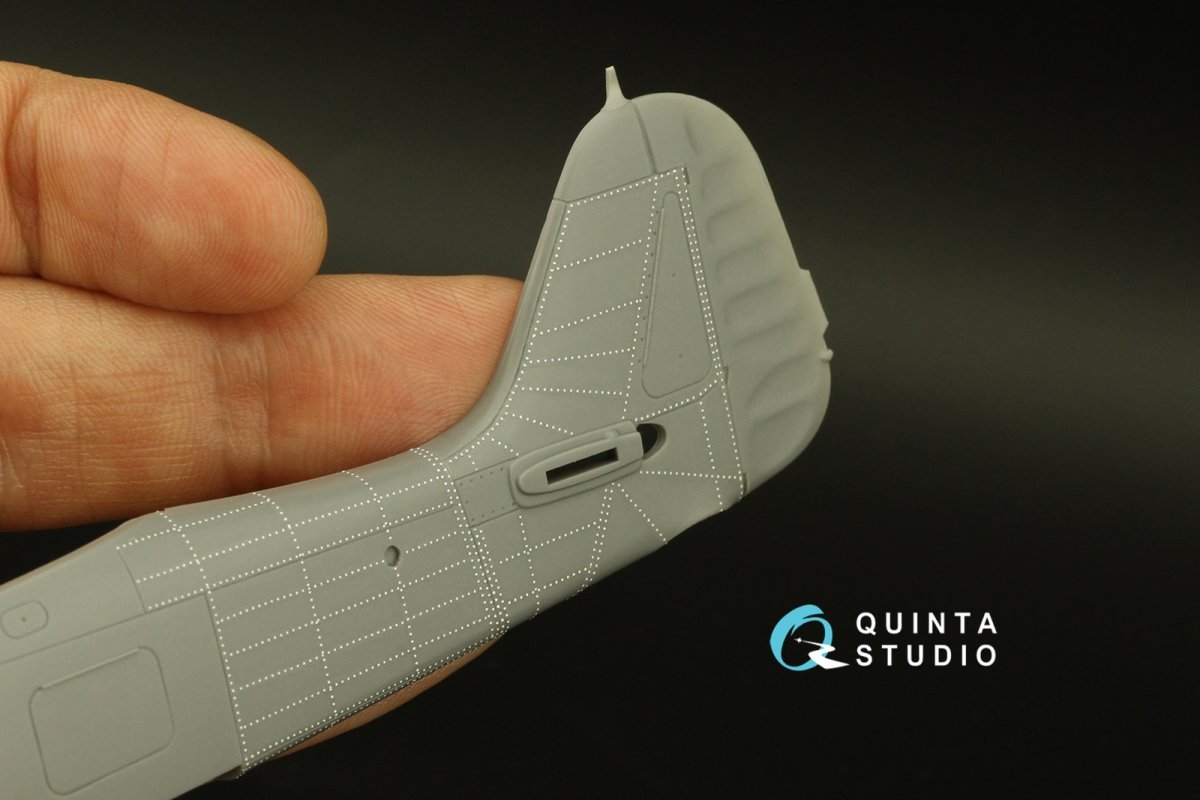Quinta Studio QRV-017 Single riveting rows (rivet size 0.20 mm, gap 0.8 mm, suits 1/32 scale), White color, total length 5,8 m/19 ft – zdjęcie 3
