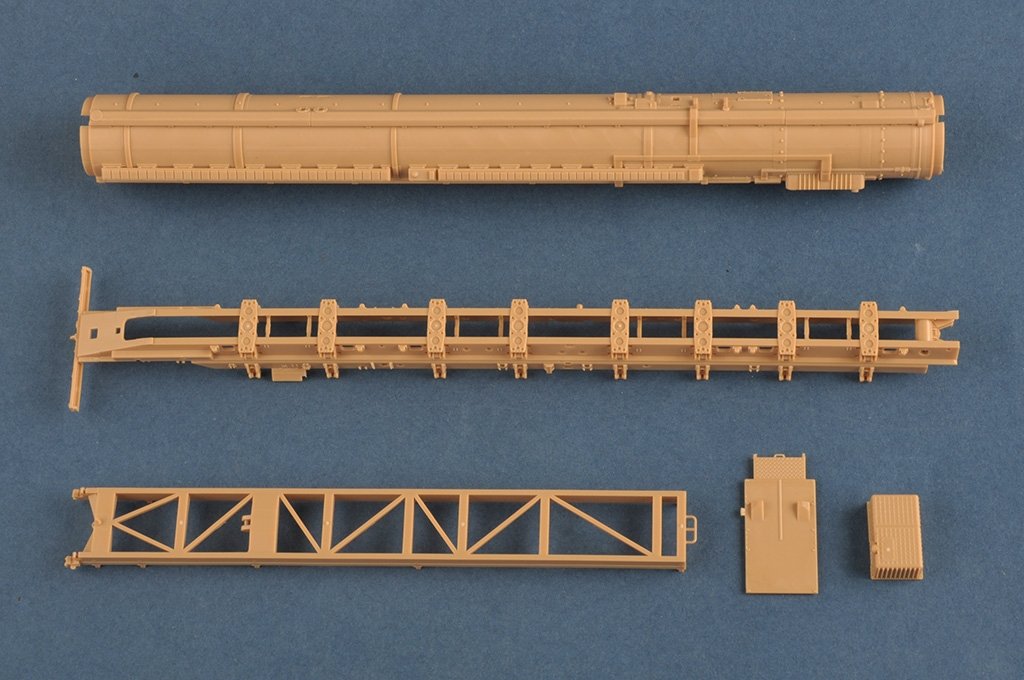 Hobby Boss 82952 15U175 TEL of RS-12M1 Topol-M ICBM complex 1/72 – image 12