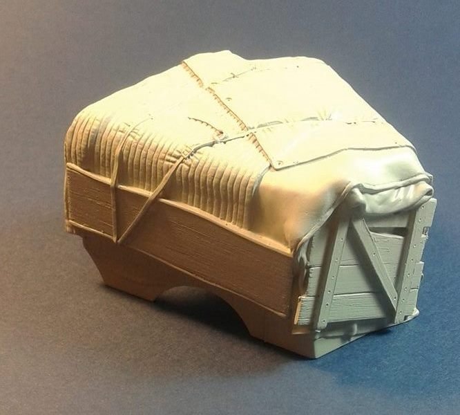 Panzer Art RE35-459 Sd.Kfz 9 FAMO engine deck with canvas covers 1/35 – image 2