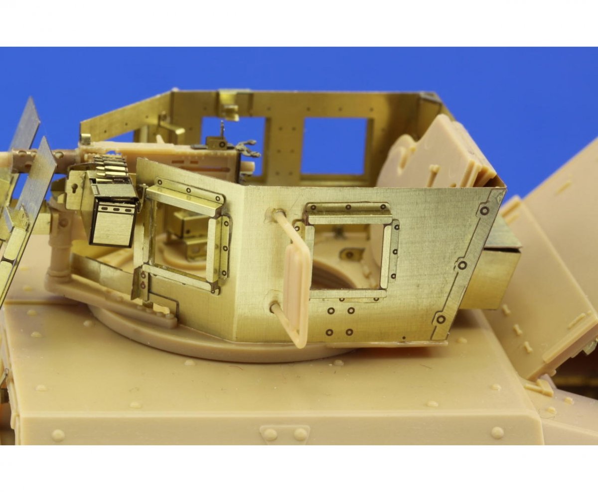 Eduard 36212 M-1151 EAC OGPK overhead cover 1/35 Academy – zdjęcie 2