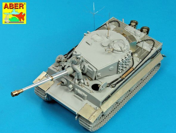 Aber 35K10 Pz.Kpfw. VI Ausf.E (Sd.Kfz.181) Tiger I – Late version (premium set) 1/35 – image 10