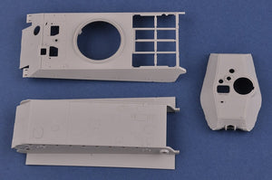 Hobby Boss 84530 German Sd.Kfz.182 King Tiger Porsche Turret w/ Zimmerit 1/35 – image 4