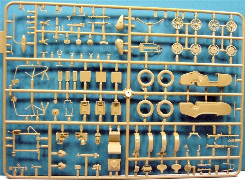 Master Box 3548F Kradschutzen: German Motorcycle Troops on the Move 1/35 – zdjęcie 4