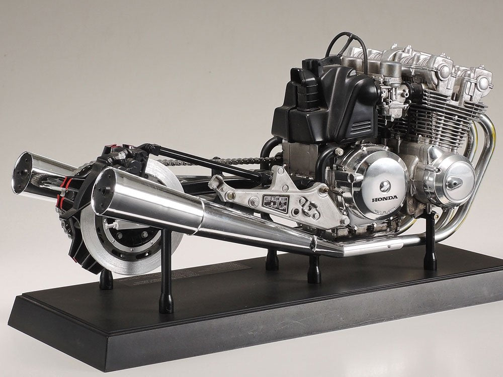 Tamiya 16023 Kawasaki Z1300 Motorcycle Engine 1/6 – zdjęcie 3