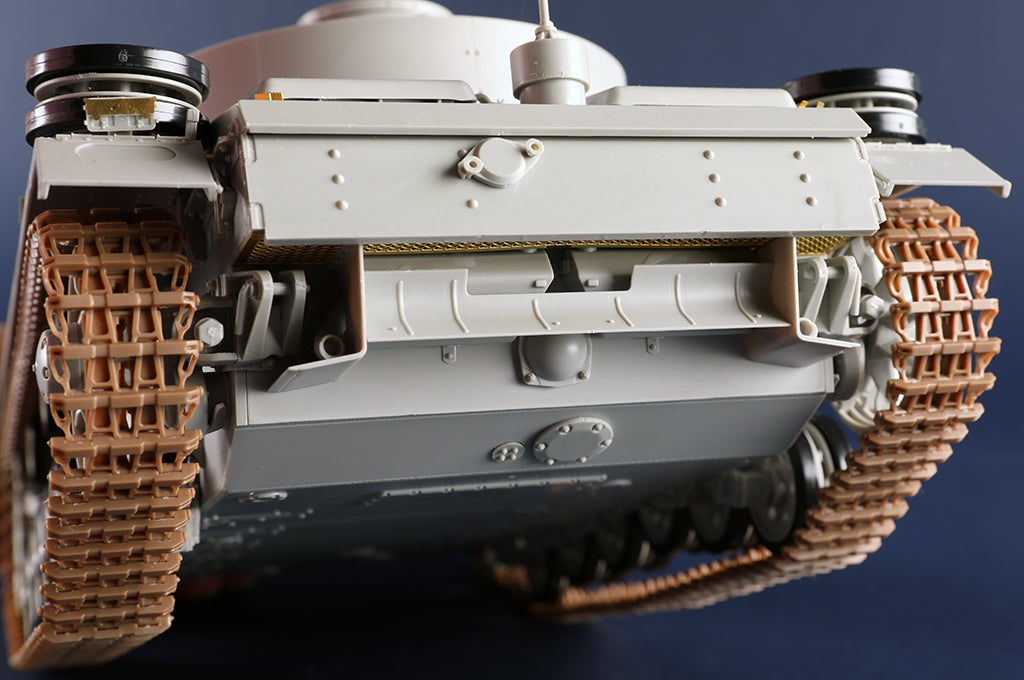 Trumpeter 00955 Pz.Bef.Wg.Fahrgestell Pz.Kpfw.III.Ausf.J 1/16 – zdjęcie 10