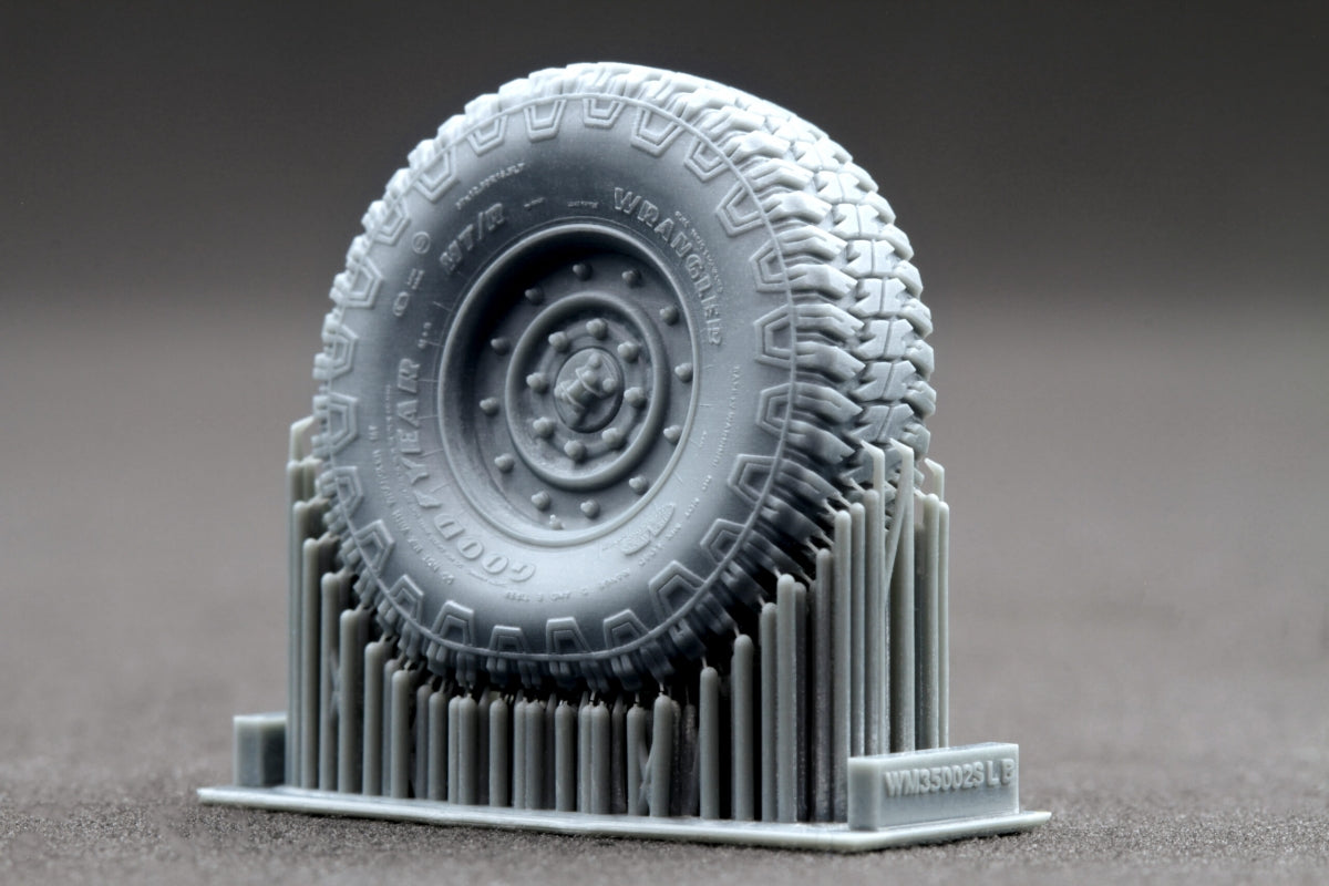 ScaleX WM 35002S HMMWV MT/R 12-bolt Sagged wheel set (for Academy, ICM) 1/35