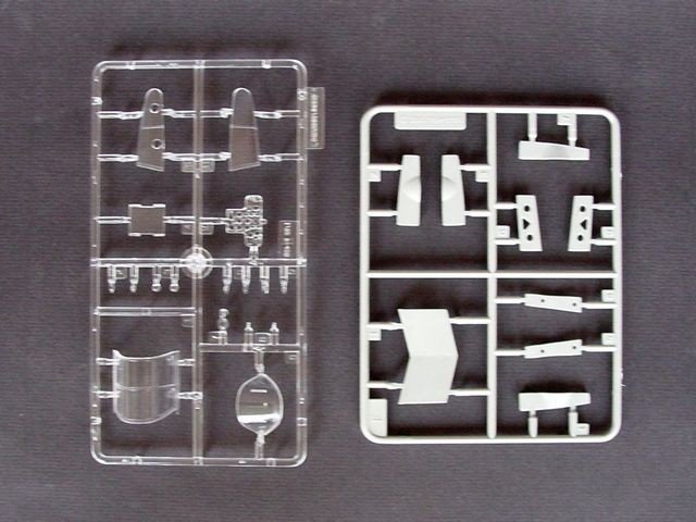 Trumpeter 02228 P-40B Warhawk (Tomahawk MKIIA) 1/32 – zdjęcie 4