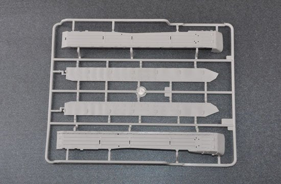 Trumpeter 05581 Russian T-80BVD MBT 1/35 – image 10