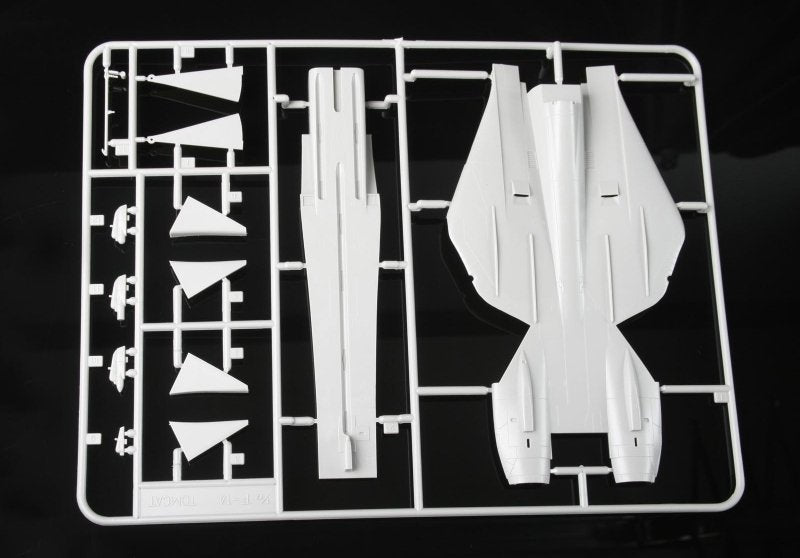 KA Models KP-72001A F-14A Tomcat &amp;quot;Jolly Rogers&amp;quot; (ex Fujimi) 1/72 – image 9