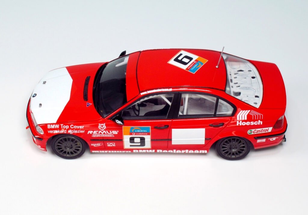 NuNu PN24007 BMW 320i E46 DTCC 2001 Winner 1/24 – image 5
