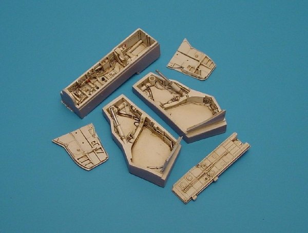 Baie de train d'atterrissage Aires 4123 F-4 PHANTOM II 1/48 Hasegawa