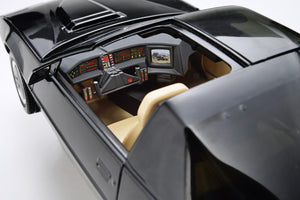 Aoshima 06561 Knight Rider K.I.T.T. Season Four w/Scanner Voice Unit 1/24