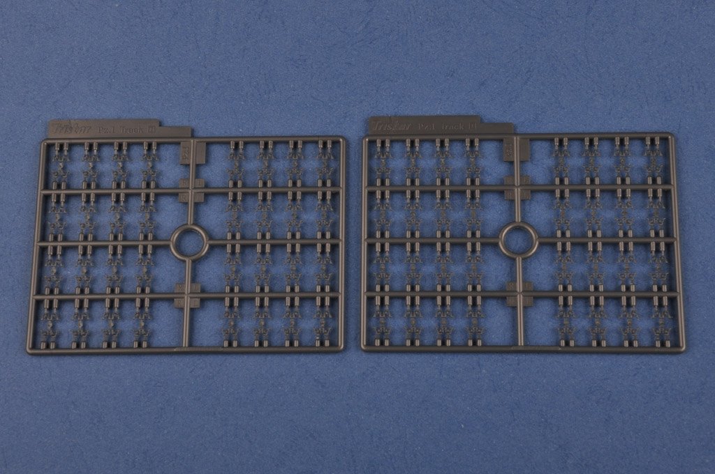 Hobby Boss 80144 German Pz.Kpfw.1 Ausf. A ohne Aufbau 1/35 – zdjęcie 5