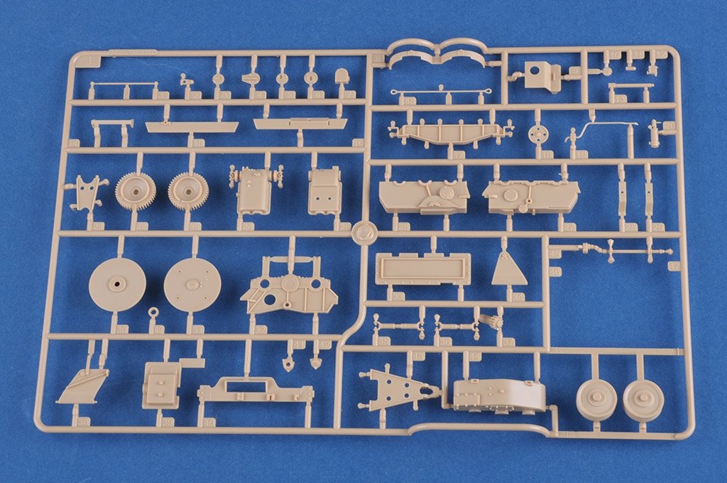Hobby Boss 84553 German Sd.Kfz.179 Bergepanther Ausf.G 1/35 – zdjęcie 7
