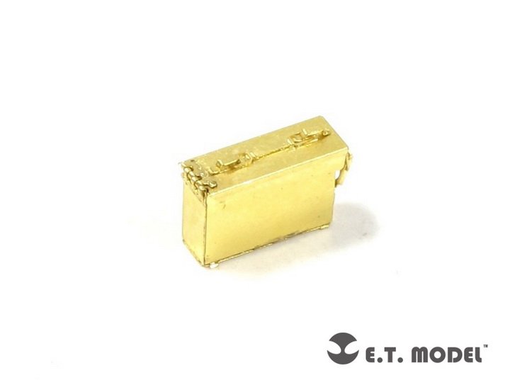 ET Model EA35-034 US ARMY Cal .30 M19A1 Ammunition Can 1/35 – image 2