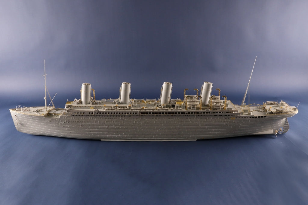 Trumpeter 03721 HMHS Britannic 1/200