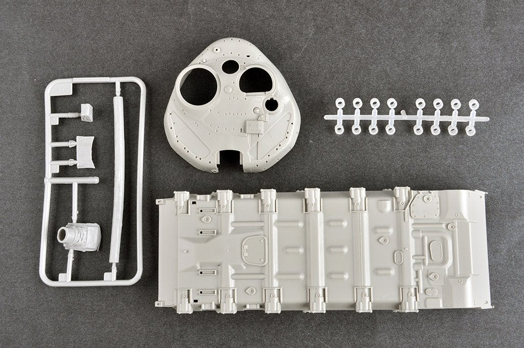 Trumpeter 09610 Russian T-72B3 with 4S24 Soft Case ERA &amp;amp; Grating Armour 1/35 – zdjęcie 6